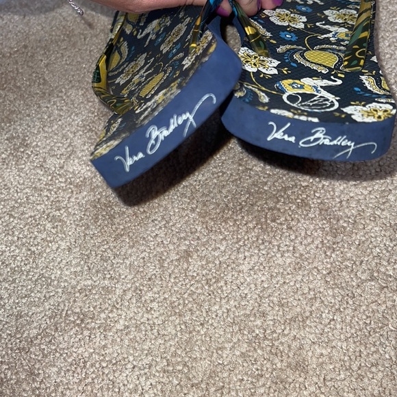Vera Bradley Elephant Navy Blue Printed Flip Flops - Picture 5 of 6